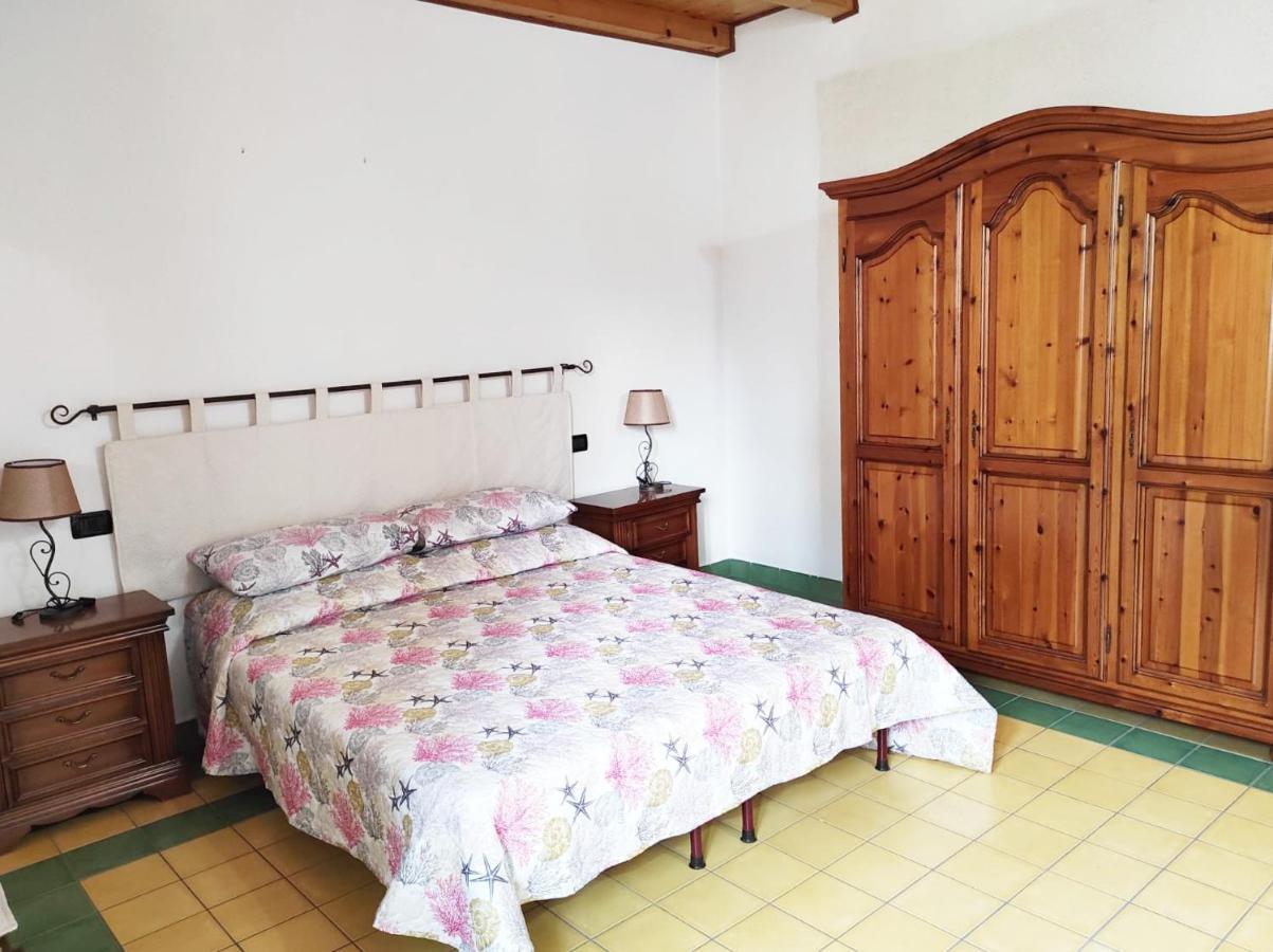 Casa Lupino Apartman Orosei Kültér fotó